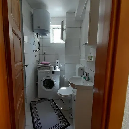 Dm Apartman *