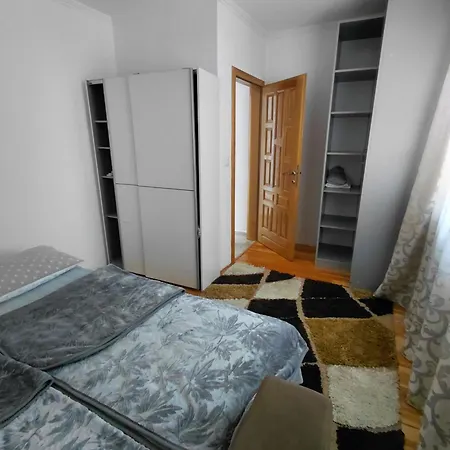 Dm Apartman *